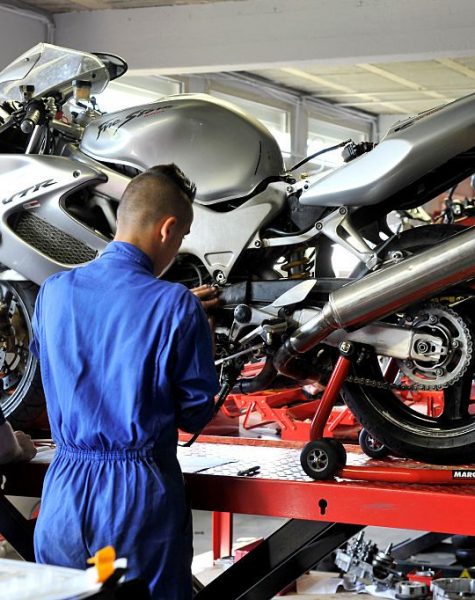 Motorcycle-maintenance-1024x682 Motorcycle-maintenance-1024x682